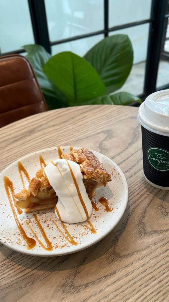 คาเฟ่หาดใหญ่ - The Company