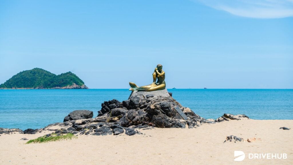 ที่เที่ยวหาดใหญ่ - หาดสมิหลา (Samila Beach)