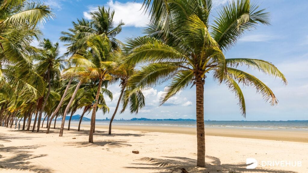 ที่เที่ยวบางแสน - หาดบางแสน (Bang Saen Beach)