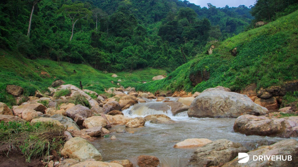 น้ำตกนครนายก - น้ำตกเขาช่องลม (Chong Lom Waterfall)