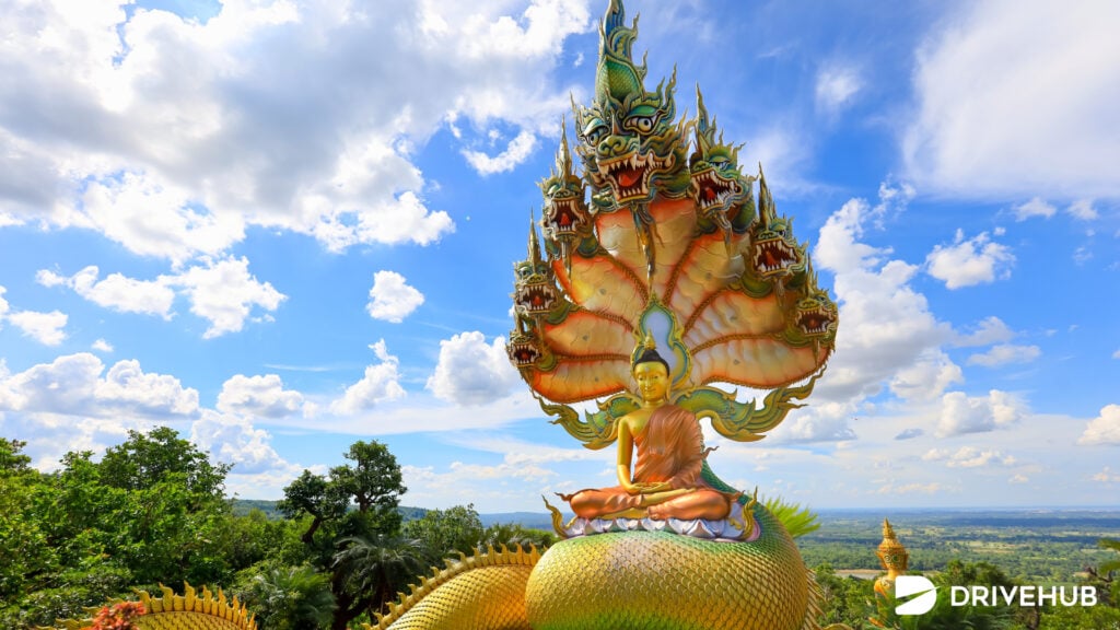 ที่เที่ยวสกลนคร - วัดถ้ำผาแด่น (Wat Tham Pha Daen)