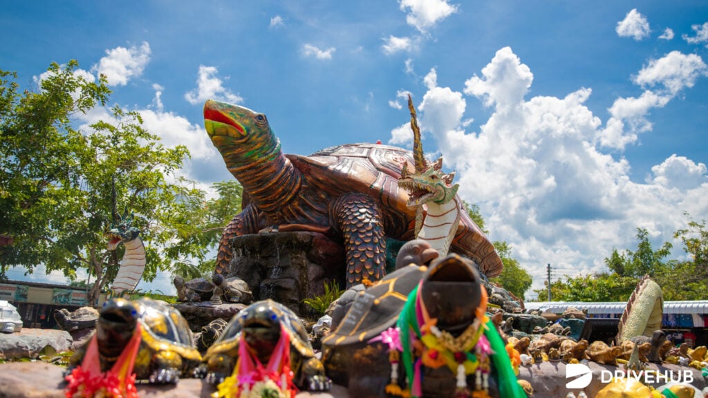 ที่เที่ยวสกลนคร - พญาเต่างอย (Praya Tao Ngoi: The Giant Turtle of Good Luck)
