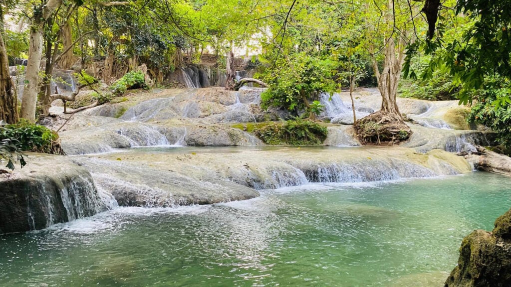 ที่เที่ยวลพบุรี - น้ำตกวังก้านเหลือง (Wang Kan Lueang Waterfall)