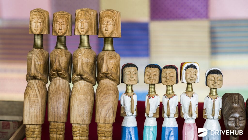 ของฝากเชียงใหม่ - งานไม้แกะสลัก (Woodcarving)