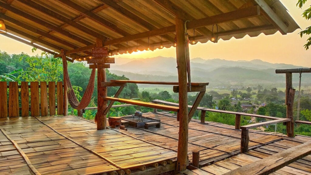 ที่พักเมืองคอง - ม่อนชมหมอก (Mon Chom Mok)