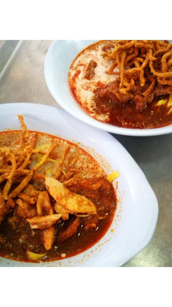 ร้านอาหารเชียงใหม่ - ข้าวซอยแม่มณี (Khaosoi Maemani)