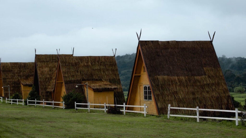 ที่พักเมืองคอง - เถียงนา ฟาร์มสเตย์ (Thiang Naa Farm Stay)
