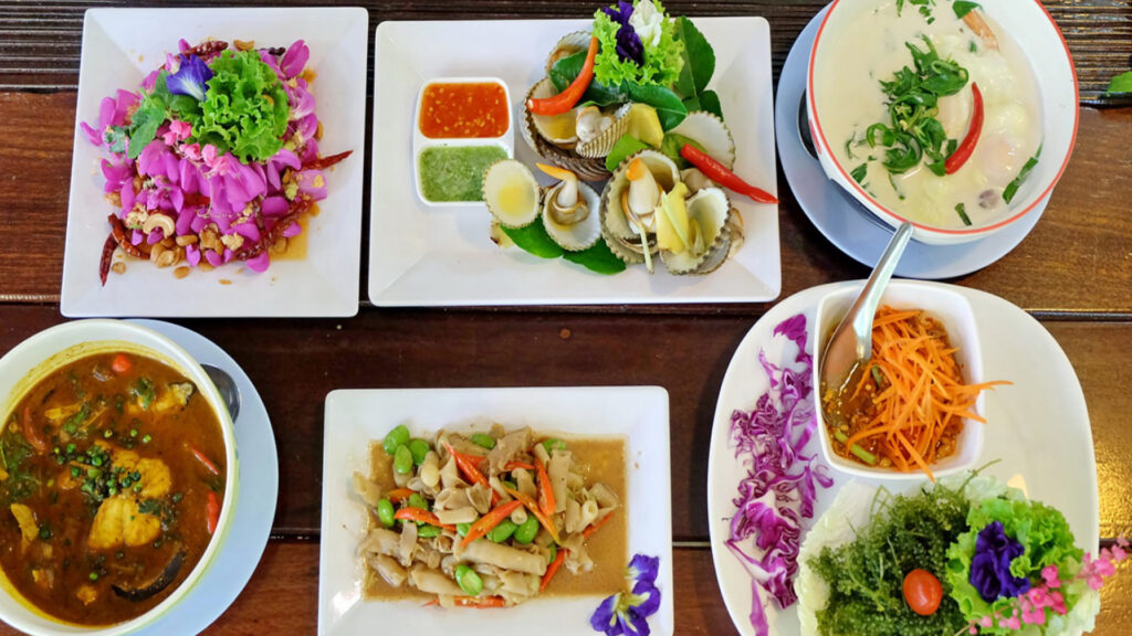 ร้านอาหารภูเก็ต - ร้านตาทวย (Ta Tuay)