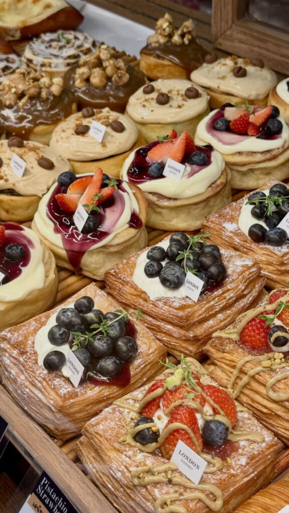 คาเฟ่เชียงใหม่ - London.CNX