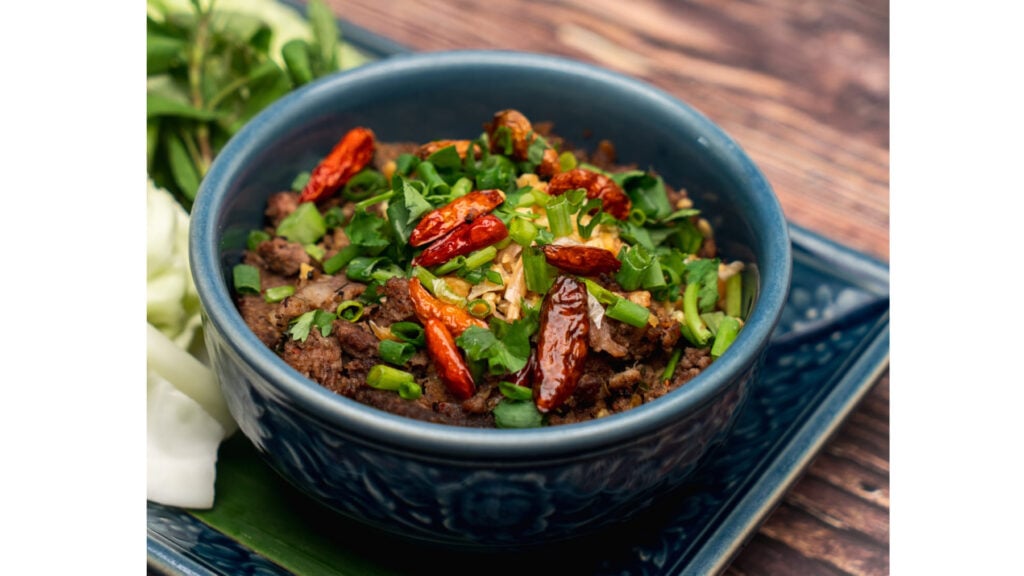 ร้านอาหารเชียงใหม่ - เอื้องคำสาย (Euang Kam Sai Northern Thai Restaurant)