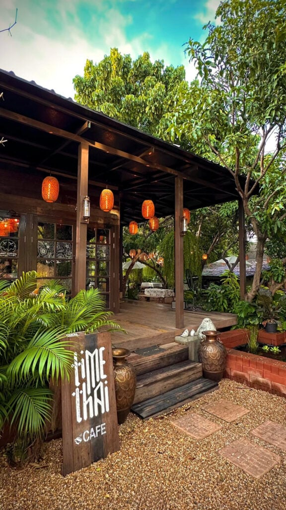 คาเฟ่นนทบุรี - ไทม์ไทย คราฟ แอนด์ คาเฟ่ (Timethai Craft & Cafe)