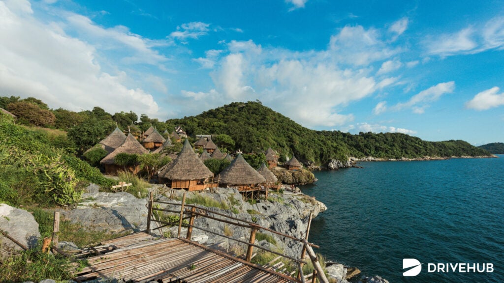 ทะเลไทย - เกาะสีชัง (Koh Sichang)