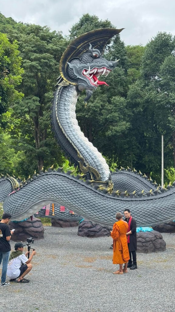 วัดกาญจนบุรี - วัดพุตะเคียน (Wat Phutakhian)