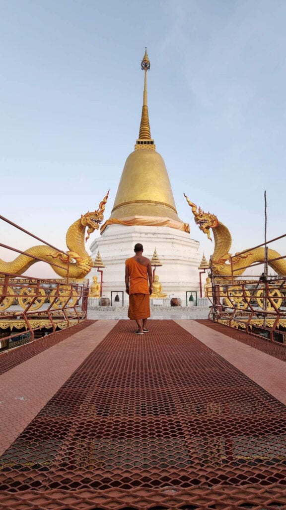 วัดกาญจนบุรี - วัดเขาช่องพัฒนาราม (Wat Khao Chong Phattanaram)
