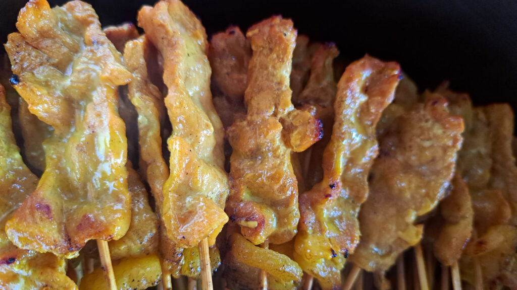 ร้านอาหารอยุธยา - หมูสะเต๊ะ เฮียแกละ อยุธยา (Here Kae Pork Satay)