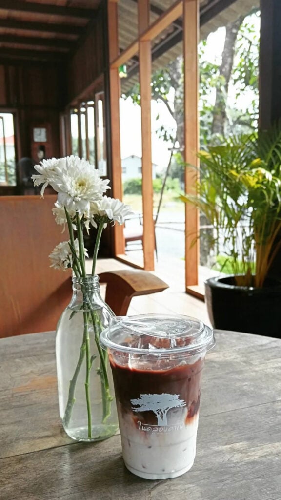 คาเฟ่อยุธยา - คาเฟ่ในคลอง (Nai Klong Cafe)