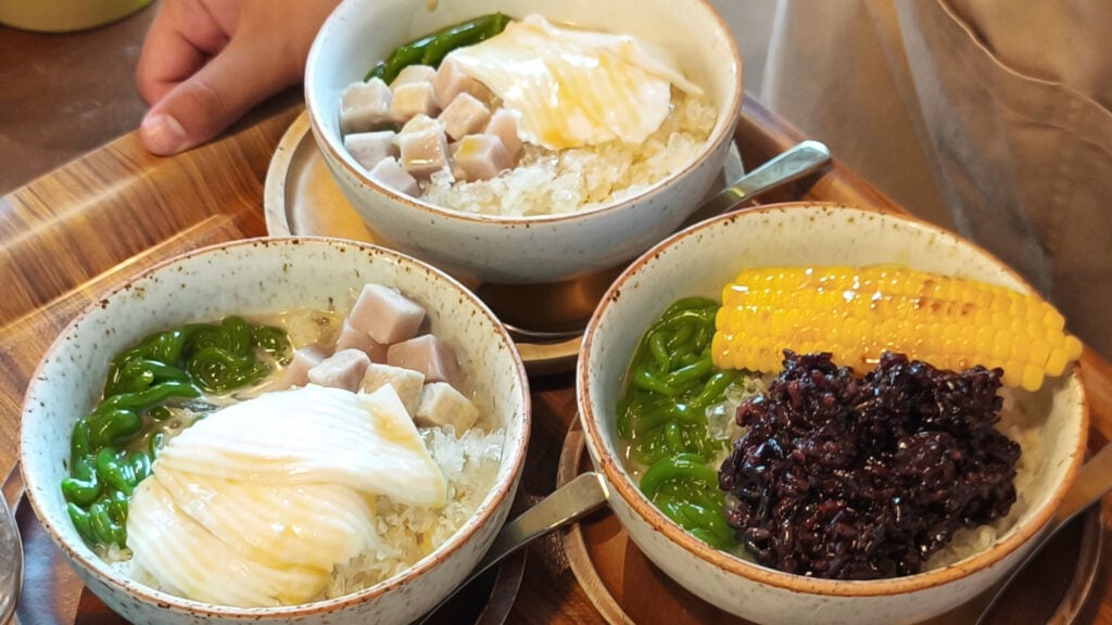 คาเฟ่อยุธยา - หวานกรุง (Waam Krung)
