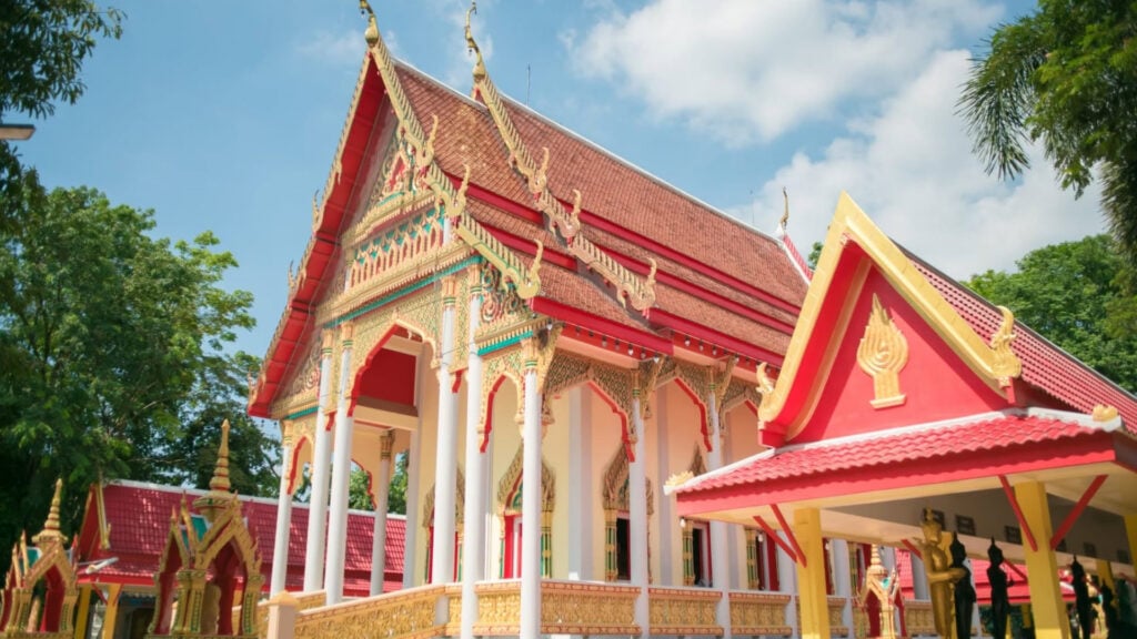 วัดชลบุรี - วัดชุมแสงศรีวนาราม (Wat Chum Saeng Si Wanaram)