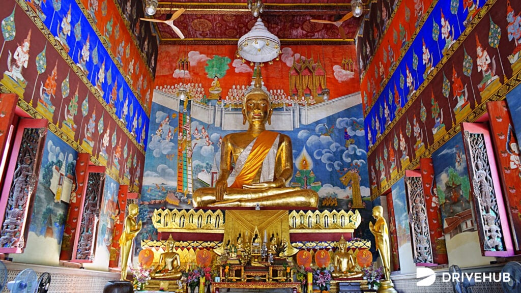 วัดชลบุรี - วัดใต้ต้นลาน (Wat Tai Ton Lan)