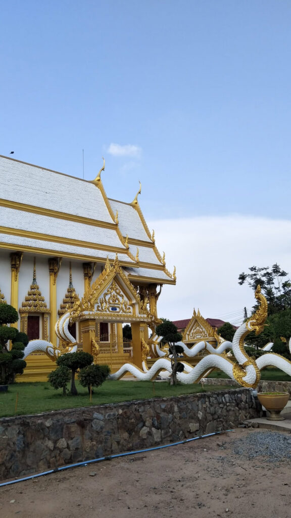 วัดชลบุรี - วัดสามัคคีประชาราม (Wat Samakkhi Pracharam)