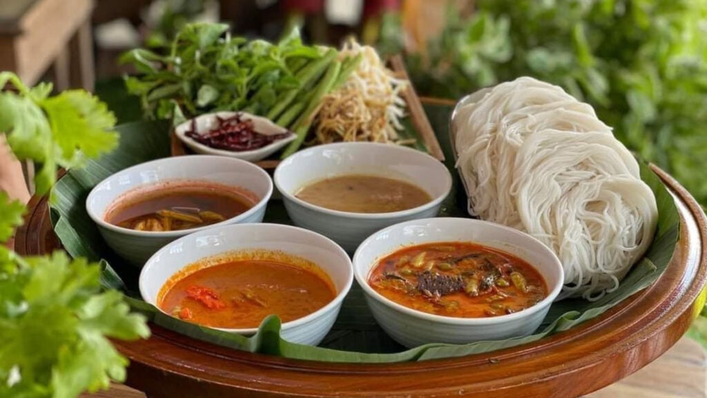 ร้านอาหารโคราช - ขนมจีนครูยอด ประโดก (Kranomjeen Pradok Kruyod)