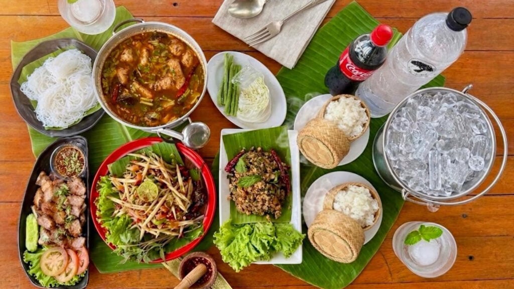 ร้านอาหารนนทบุรี - ครัวบ้านไทรน้อย (Krua Ban Sai Noi)